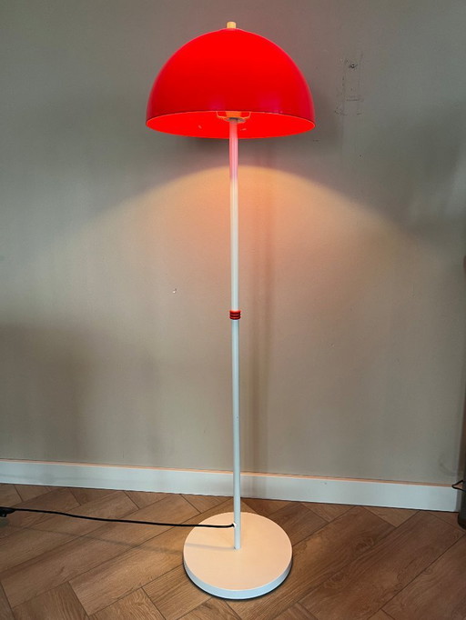 Meyer floor lamp