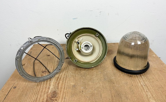 Image 1 of Groene industriële bunkerlamp van Polam Gdansk, jaren 70