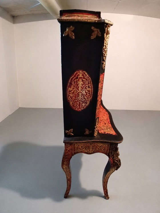 Elegante mobile in stile francese, ispirato a Napoleone III. – Vetrine, Bronze, Wood (photo 3 of 7)
