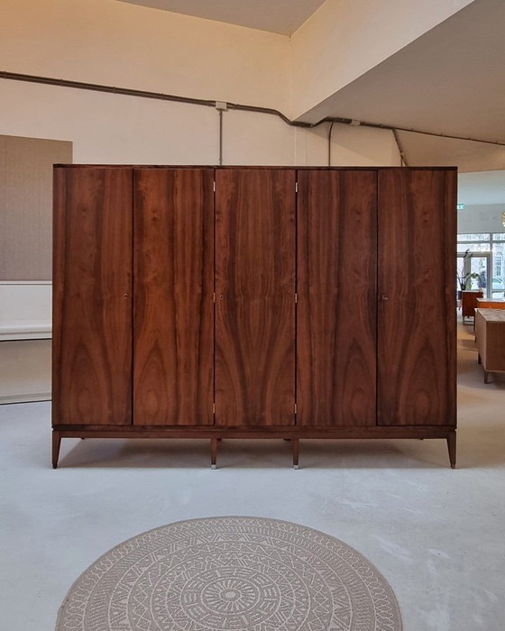 Image 1 of guardaroba di metà secolo