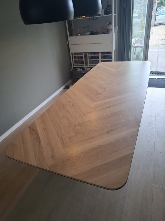 Eettafel Finesse, visgraat, ronde hoek (260x78x100) – Mdf (photo 4 of 5)