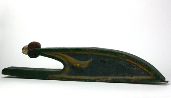 Image 1 of Decorazione antica del timone di una barca a fondo piatto – in legno massello di pino – XX secolo