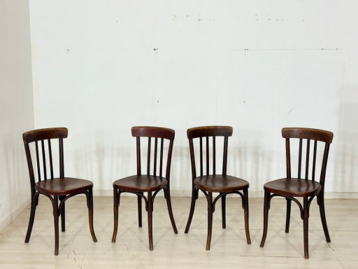 Set of 4 solid wood chairs / oak dining chairs / kitchen chairs