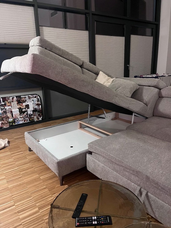 Image 1 of Sofa/sleeper sofa