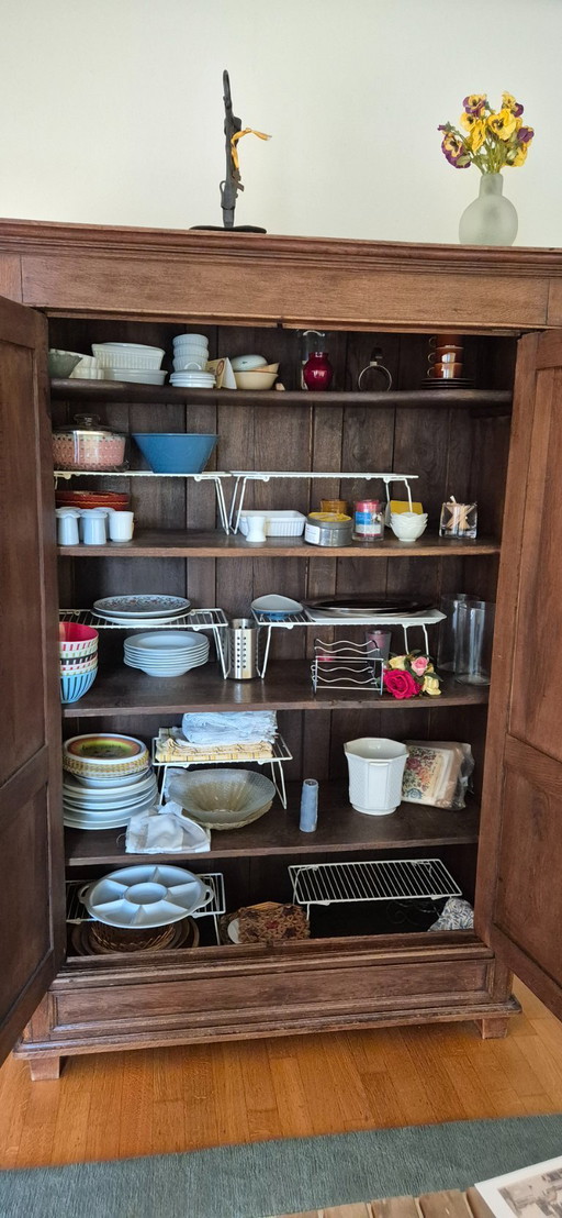 Meuble en chêne massif de caractère – intemporel et authentique