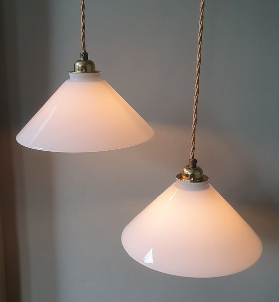 Set di 2 Lampade a sospensione Vintage in vetro opalino – Metallo (photo 2 of 17)