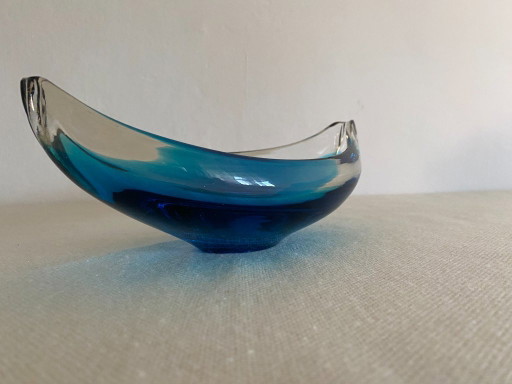 Bol en verre d'art de style Sommerso bleu vintage, années 1960 – decoratieve objecten, Glass (photo 2 of 12)