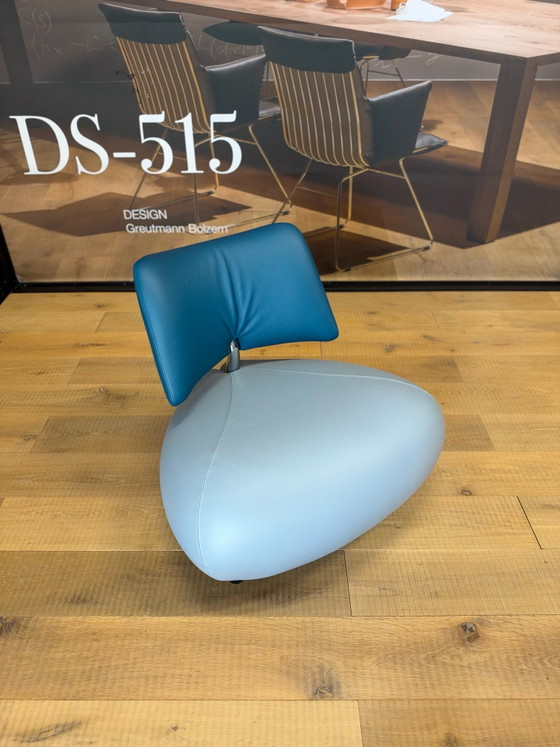 Leolux Pallone Pa armchair Heaven Teal blue leather (photo 4 of 7)
