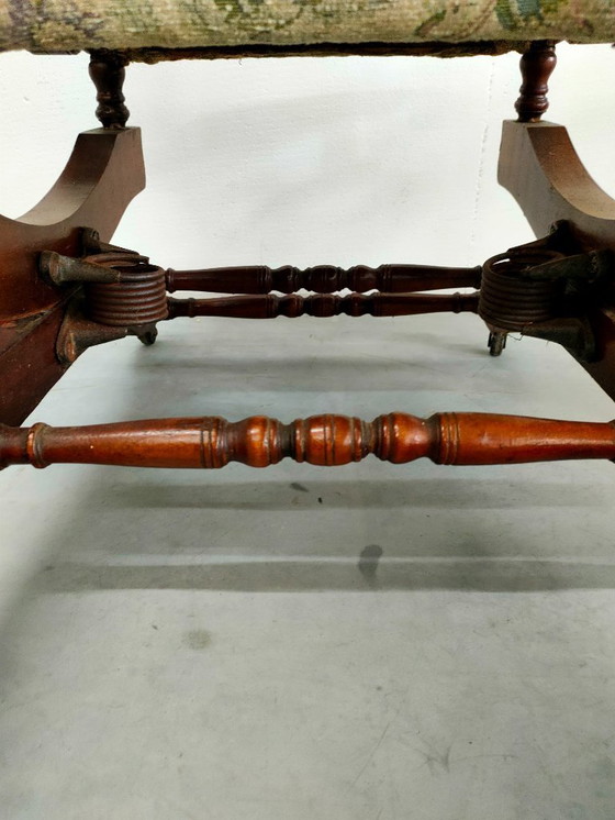 Image 1 of Sedia a dondolo antica vintage con meccanismo a bobina