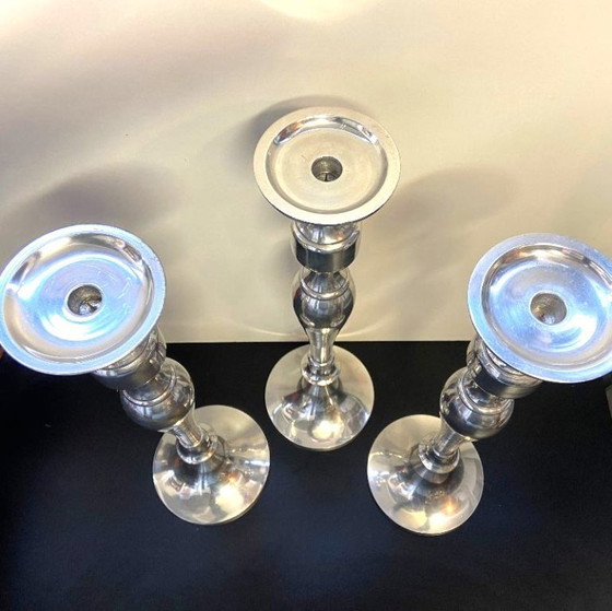 Image 1 of Drei Kerzenständer, Kerzenhalter, gebürstetes und poliertes Aluminium, Kunst