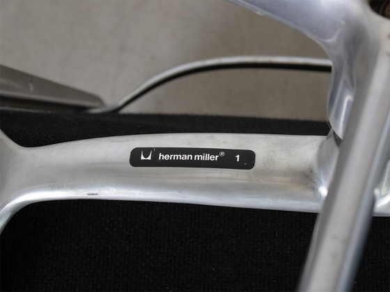 Image 1 of Herman Miller EA216 Fauteuil softpad design Charles Eames Vintage