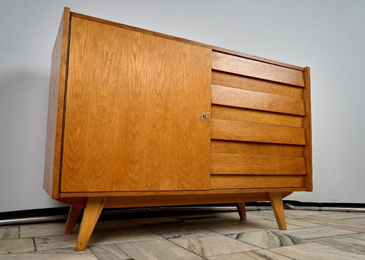 Credenza vintage in quercia di Jiří Jiroutek, anni '60, Cecoslovacchia