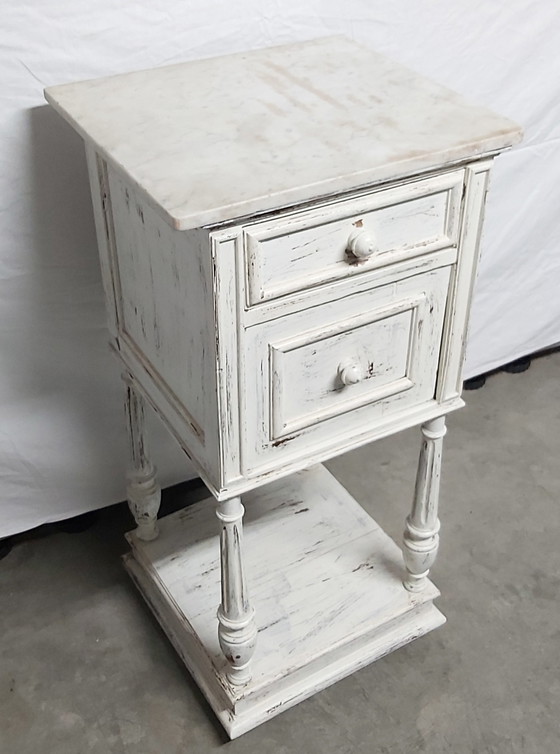 Image 1 of Table de chevet ancienne avec plateau en marbre