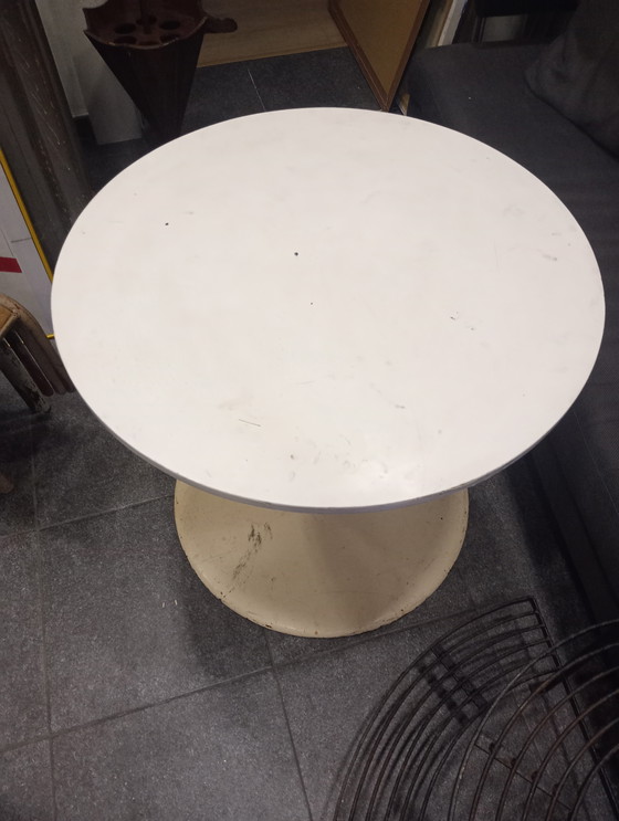 Image 1 of Vintage retro design tulip table