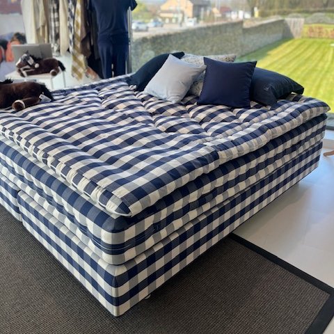 Image 1 of Hästens Eala Blue Check box spring - 180x200
