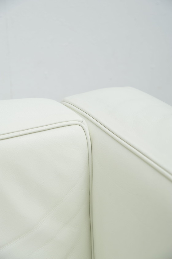 Image 1 of Poltrona Cassina Le Corbusier LC2 in pelle bianca