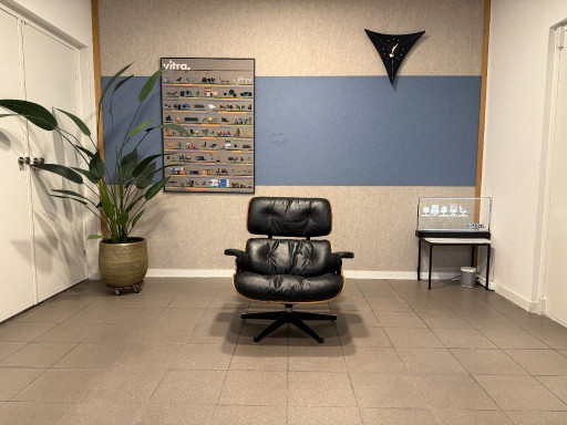 Herman Miller / Contura | Charles & Ray Eames | Lounge Chair & Ottoman | Rosewood & Black Leather | 1x Set