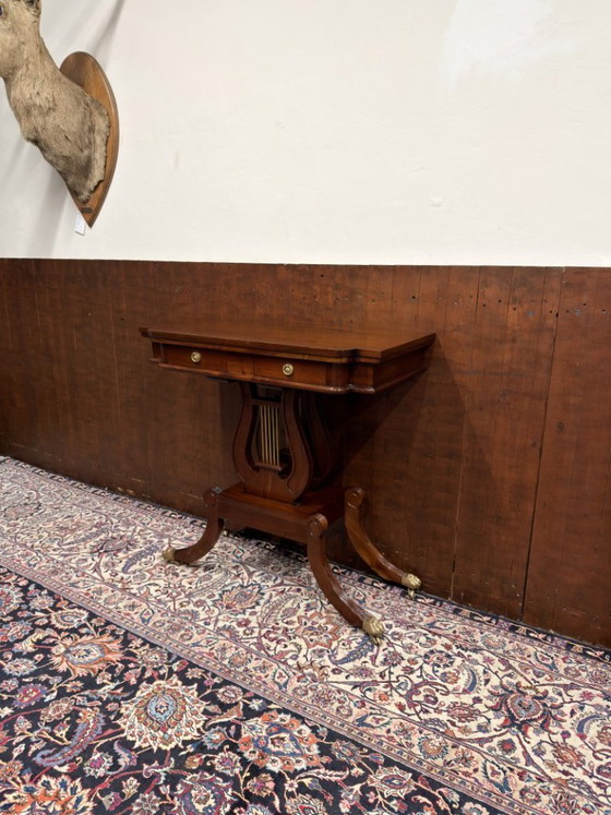 Tavolino inglese classico – Tavolini, Legno, Ottone (photo 3 of 11)