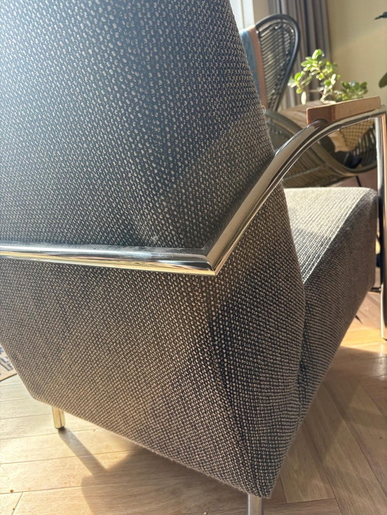 Image 1 of Montel stoel