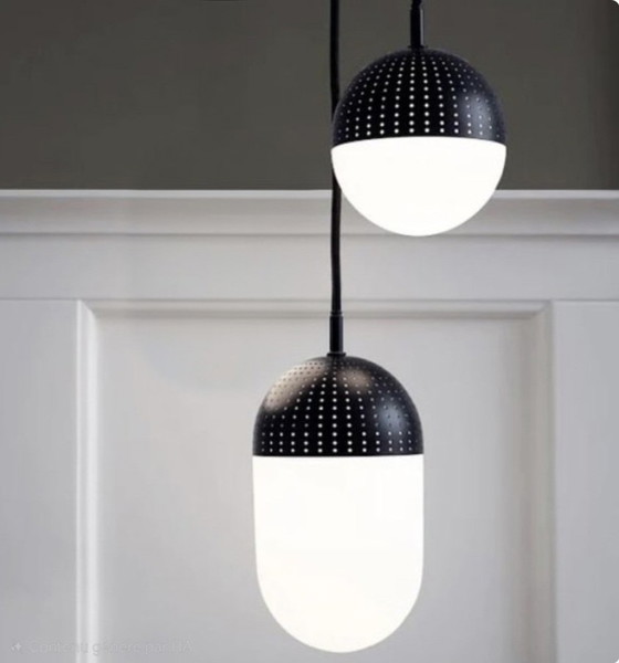 Image 1 of Große Pendelleuchte DOT – Skandinavisches Design von Rikke Frost – Hersteller: Woud