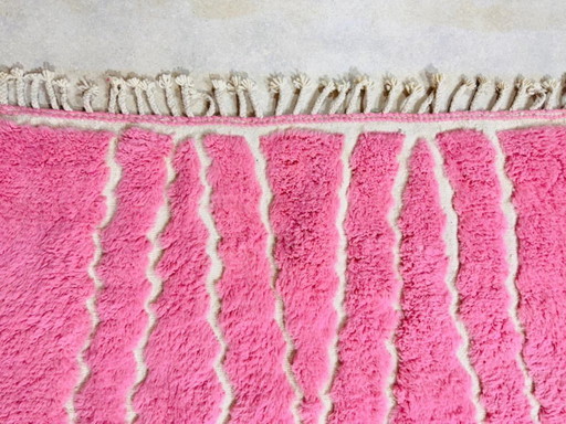 Rosafarbener Berberteppich aus Naturwolle 200cmx300cm