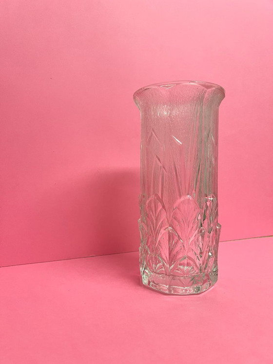 Image 1 of Italian vintage Videnza textured glass flower vase, 24cm, relief design, 70s retro leaves