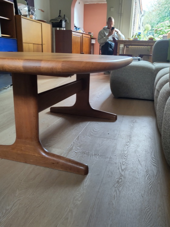 Image 1 of Glostrup - Couchtisch - Massives Tropenholz