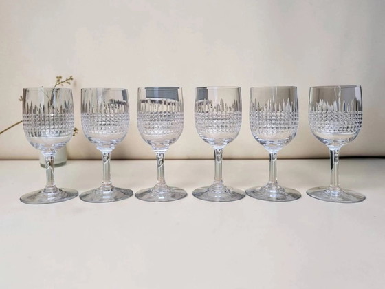 6 crystal wine glasses from Baccarat, model Nancy. – Glass & Decanter, Art Deco (photo 2 of 7)