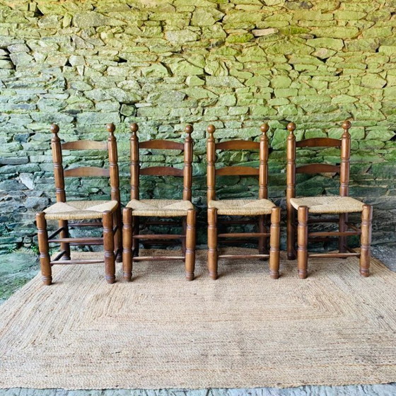 Image 1 of Set van 4 massief houten stoelen met rieten zittingen