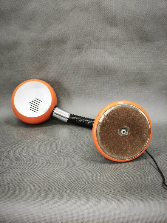 Lampe de table italienne orange Space Age réglable à col de cygne des années 1970 – Métal, Plastique (photo 5 of 11)