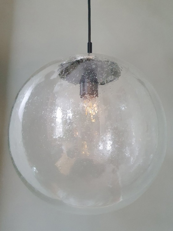 Image 1 of Grande lampada a sospensione/lampada a globo vintage con bolle d'aria chiuse (30 cm).