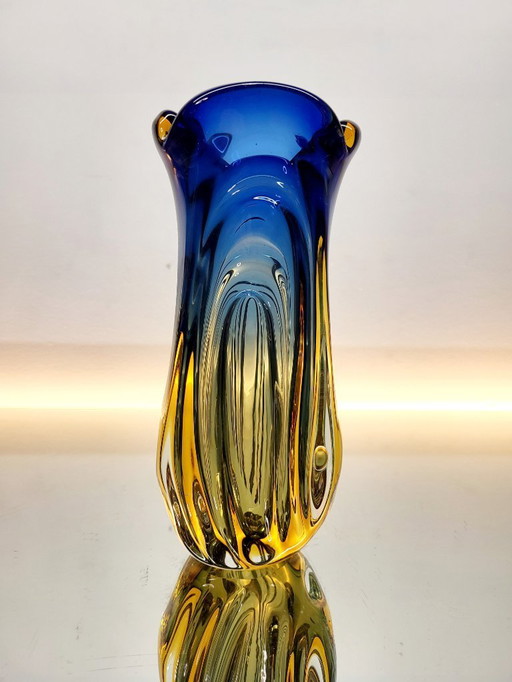 Murano-Mehrfarbenglasvase, Somerso-Technik, Italien, 1970er Jahre