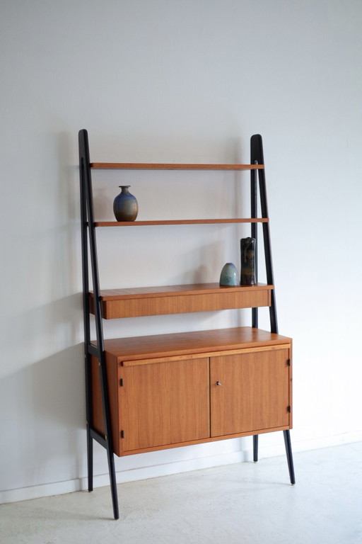 Vintage Skandinavischer Teakholz Wandschrank 50er/60er Jahre