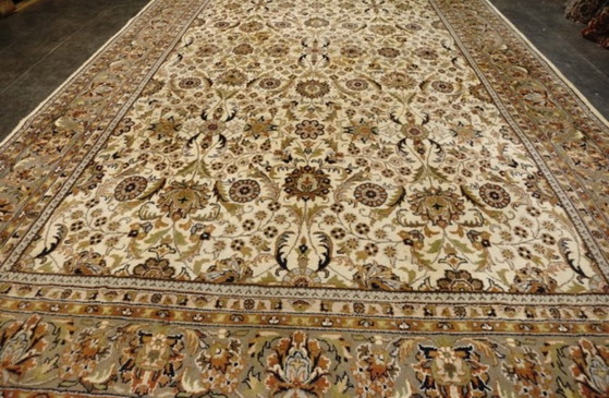 Image 1 of XL Wool Persian rug (Tabriz) 355 x 245 cm