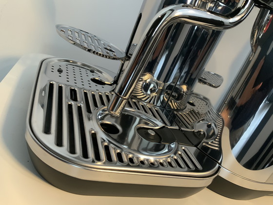 Image 1 of Nespresso Sage Vertuo Creatista – Milchaufschäumer defekt