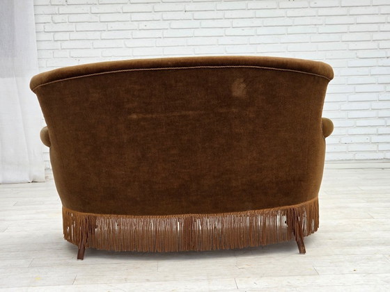 Image 1 of Deense tweezitsbank uit de jaren 60, origineel groen meubelvelours.