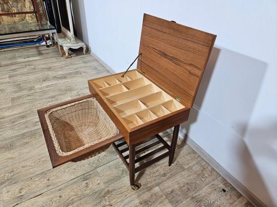 Image 1 of Armario de costura de la década de 1950, Ejvind A. Johansson para Vitze, Dinamarca.