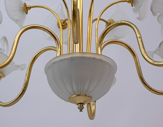 Image 1 of Lampadario di Murano moderno di metà secolo in lattimo e ottone, anni '70