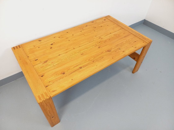 Image 1 of Grote vintage salontafel van massief grenenhout uit de jaren 70/80.