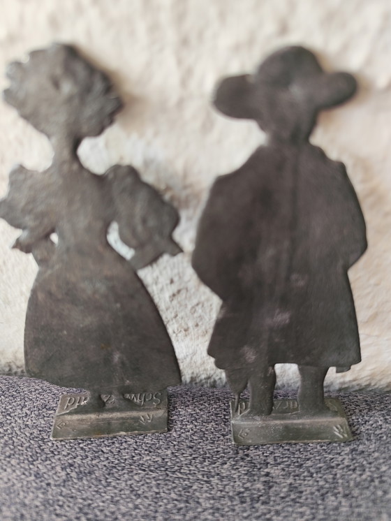 Image 1 of Platte metalen beeldjes uit het Zwarte Woud – vintage – handgemaakt – zeldzaam – ca. 12 cm