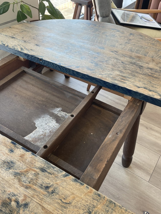 Image 1 of Round extendible table