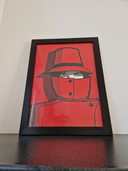 Grande Franckie Alacron donna in mackintosh rosso icona pop art