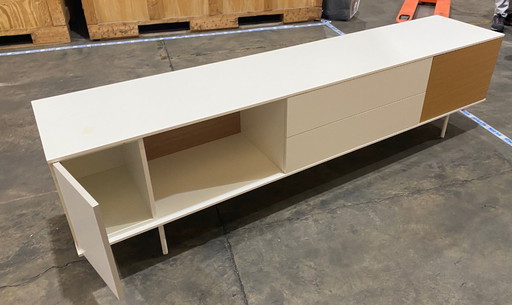 Buffet Modèle : LANDSCAPE – Composition W228 x D45,5 x H57 – Pastoe (NL)