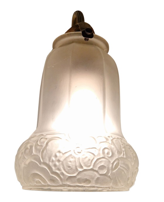 Image 1 of Coppia di appliques in bronzo dorato e vetro smerigliato sagomato - periodo Art Nouveau