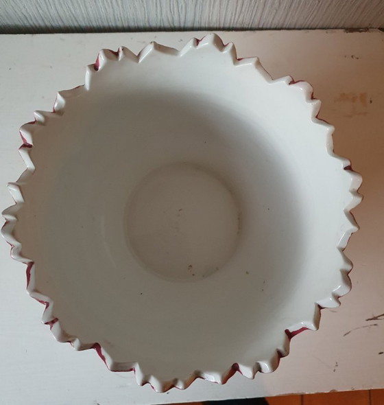 Image 1 of Set mit 2 Keramik-Blumentöpfen mit Tulpenverzierung