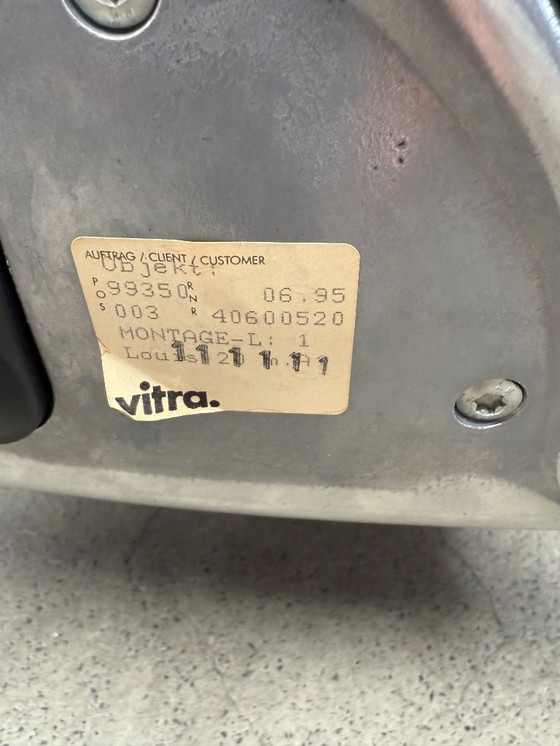 Image 1 of Silla Vitra Louis 20 de Philippe Starck