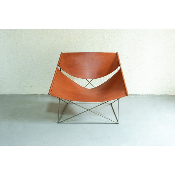 Image 1 of Fauteuil vintage "Butterfly" en métal et cuir havane par Pierre Paulin, 1965