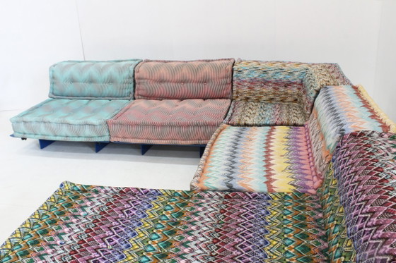 Image 1 of Canapé Roche Bobois Mah Jong, design Missoni par Hans Hopfer, avec plateforme