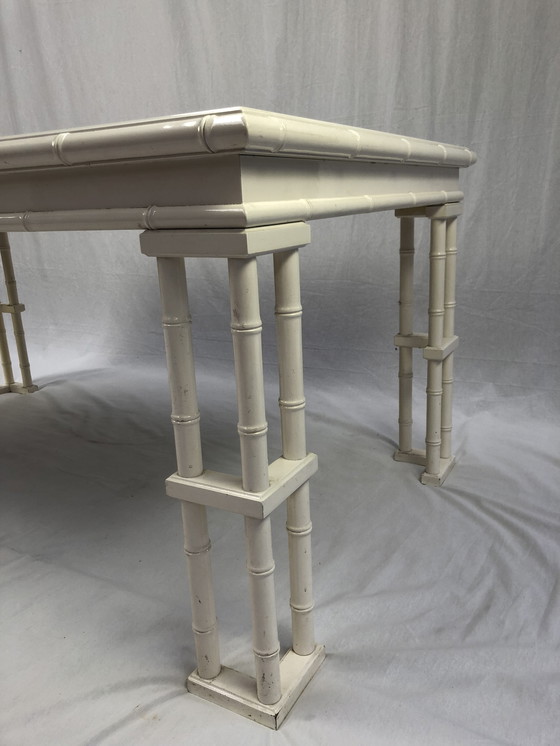 Image 1 of Table à manger en faux bambou blanc