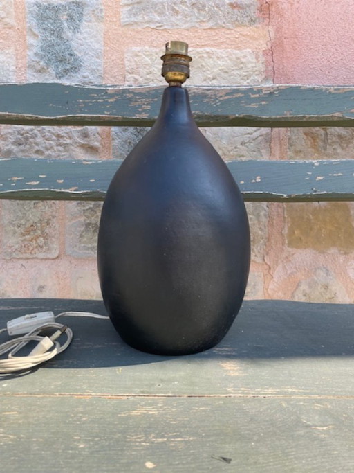 Vintage schwarzer Keramik-Lampenfuß von Georges Jouve Capron, entworfen im Jahr 1950. – tafellampen, Ceramic (photo 2 of 8)